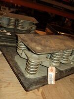 Voorwerpen Adlib\20000\V21991.jpg; V21991; ; Voetplaat elektronenmicroscoopBaseplate of electron microscope